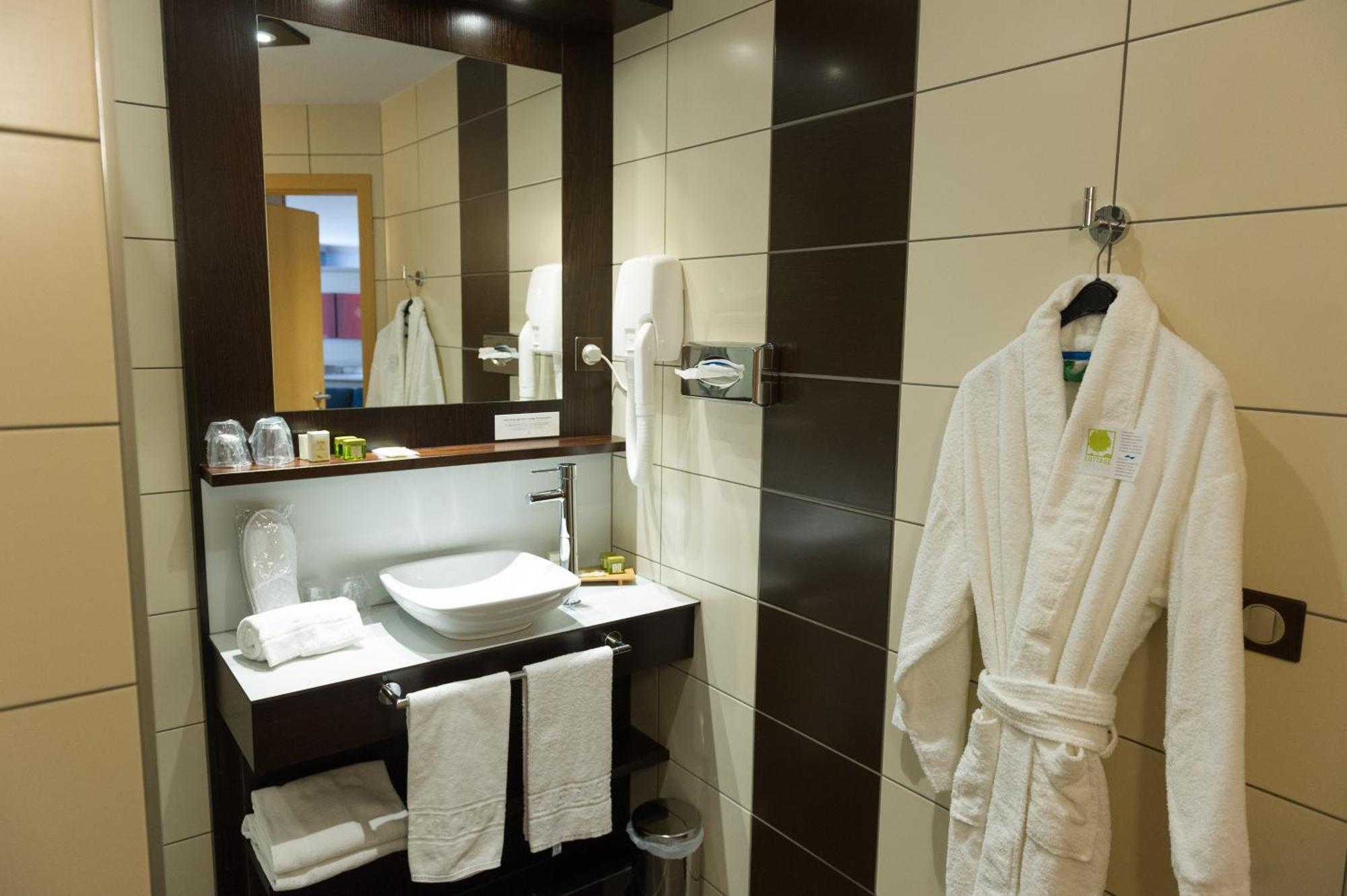 Cottage Logis Hotel - Restaurant دوديلانج المظهر الخارجي الصورة
